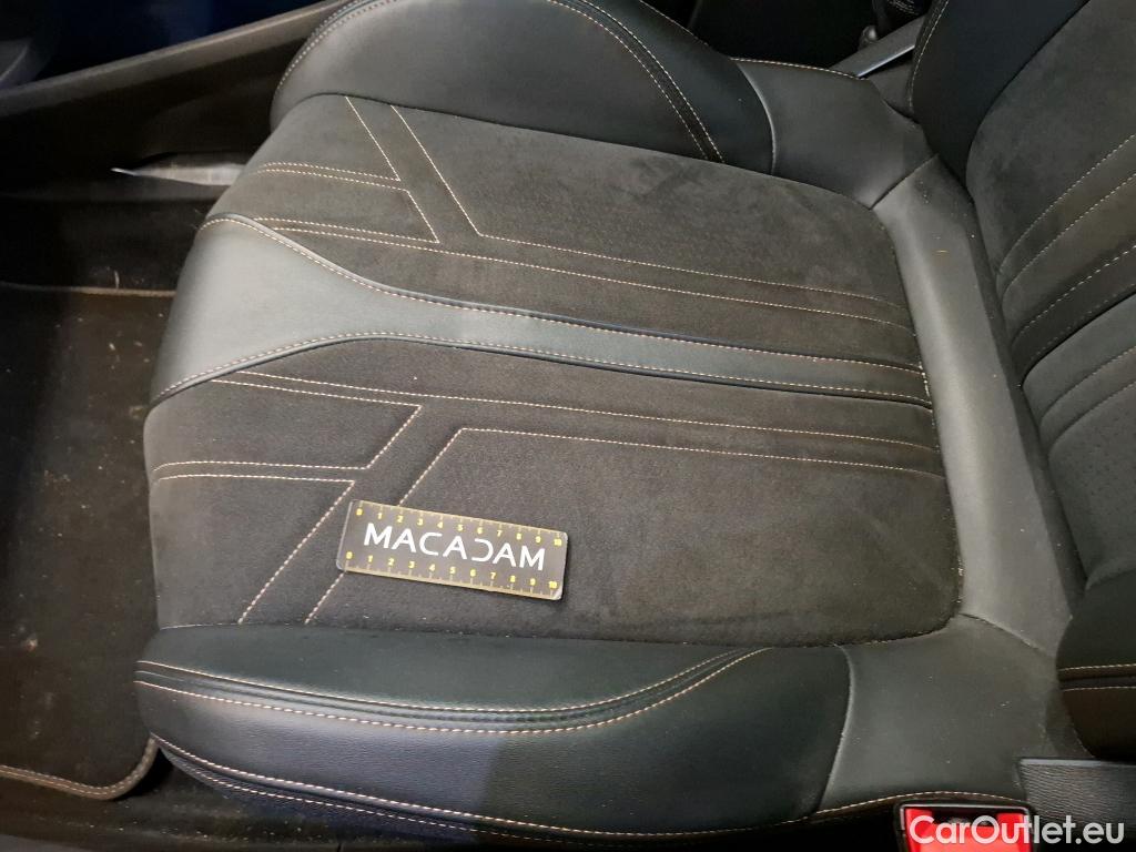  Peugeot  5008  GT Line 1.5 HDi 130CV BVA8 7 Sieges E6dT #19