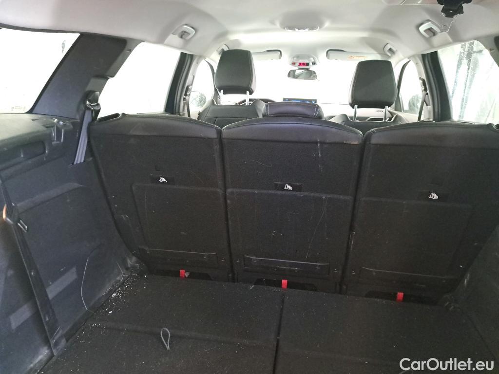  Peugeot  5008  Allure 1.5 HDi 130CV BVA8 7 Sieges E6d #1