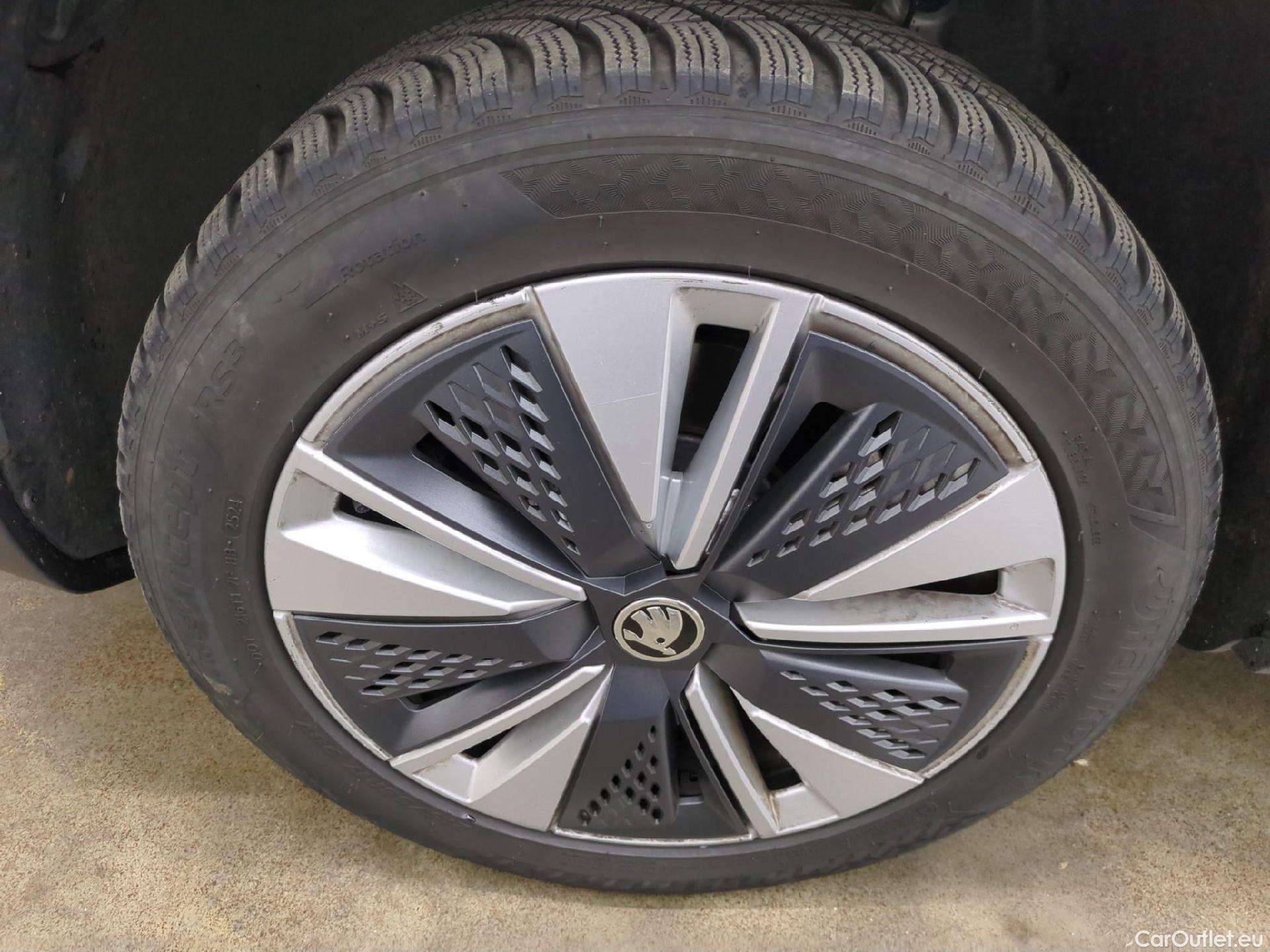  Skoda  Karoq SKODA  / 2017 / 5P / SUV 2.0 TDI 116ch Business #16