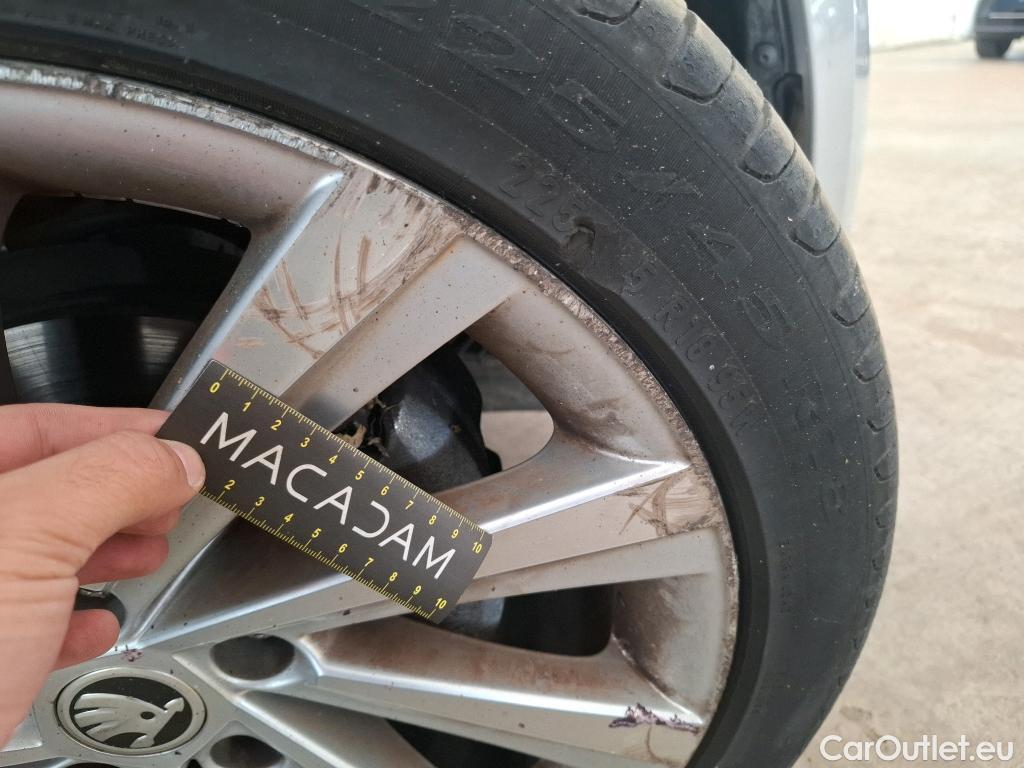  Skoda  Octavia  Break Style 2.0 TDI 150CV BVA7 E6d #44