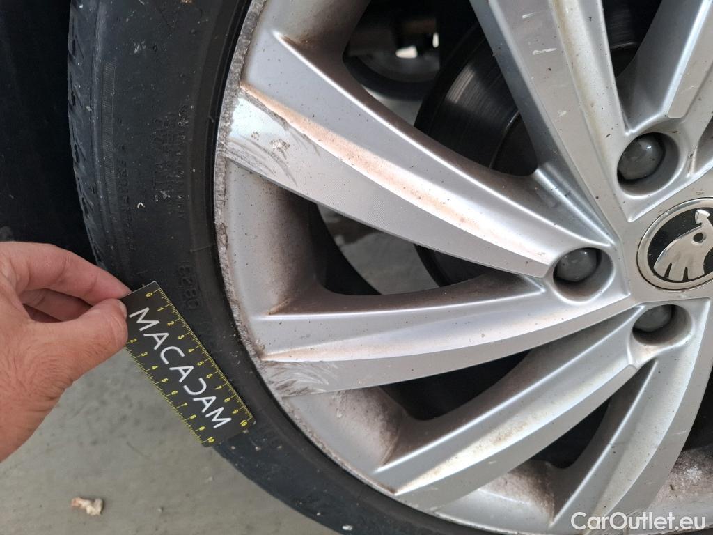  Skoda  Octavia  Break Style 2.0 TDI 150CV BVA7 E6d #54