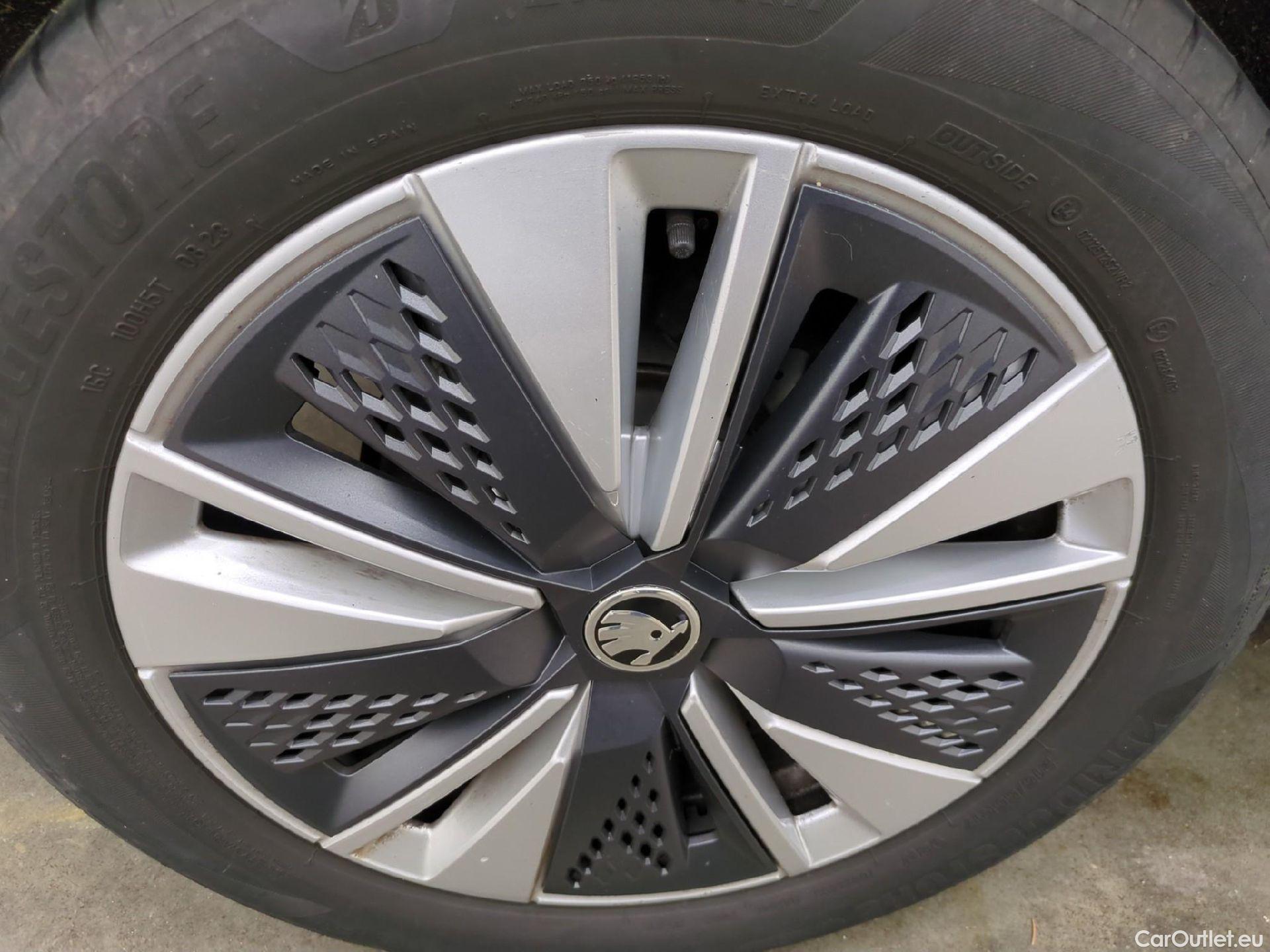  Skoda  Karoq SKODA  / 2017 / 5P / SUV 2.0 TDI 116ch Business #23