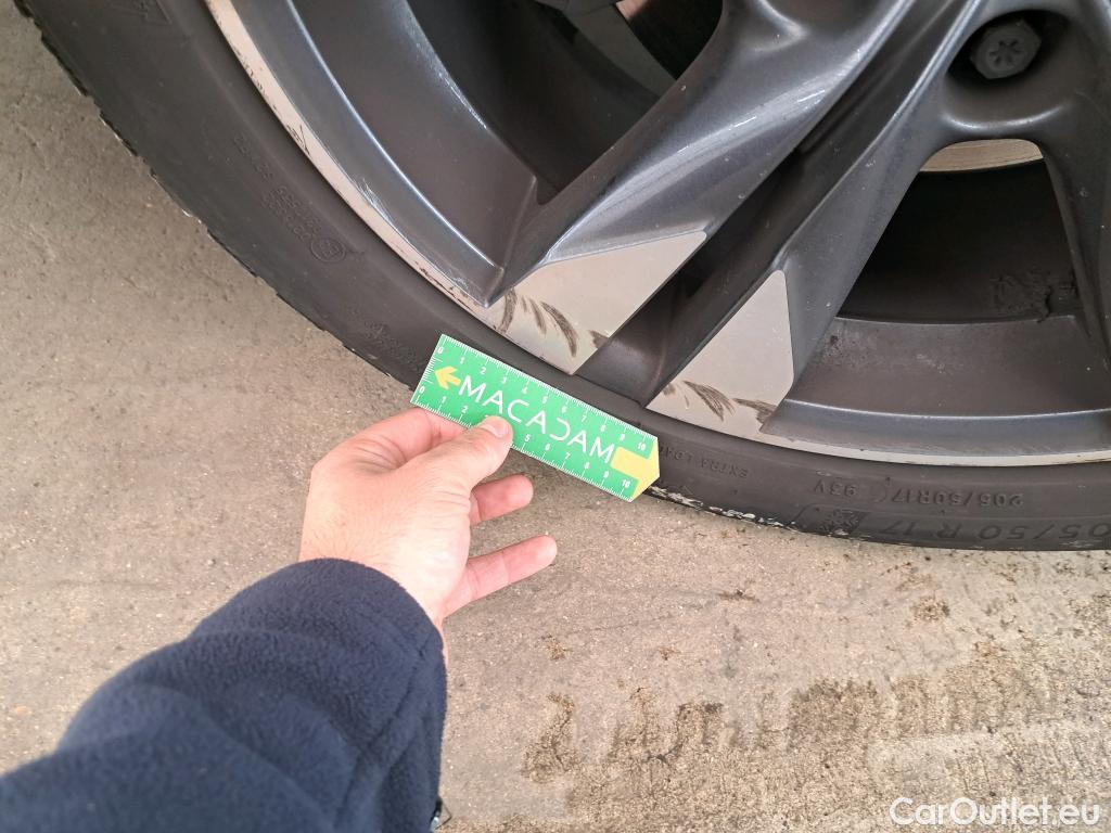  Renault  Megane  IV Berline 5pt. Intens 1.5 dCi 115CV BVA7 E6dT #42