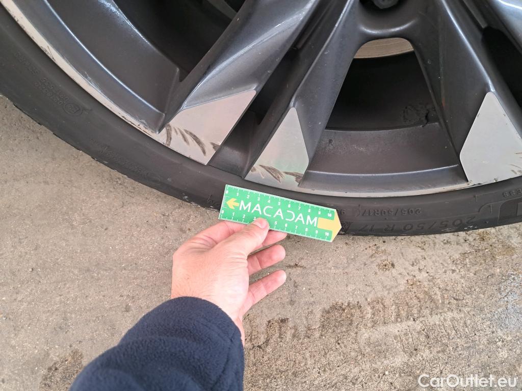  Renault  Megane  IV Berline 5pt. Intens 1.5 dCi 115CV BVA7 E6dT #43