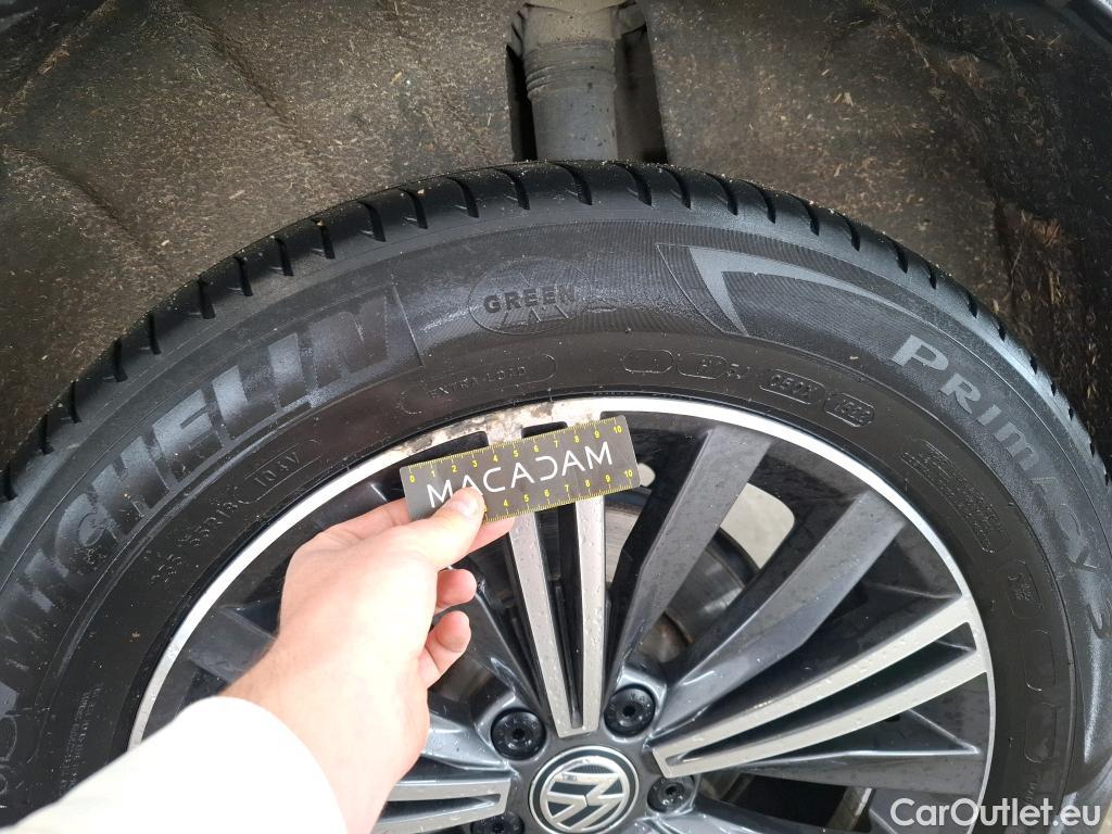  Volkswagen  Tiguan VOLKSWAGEN  Allspace / 2017 / 5P / SUV 2.0 TDI 150 DSG7 Carat Exclusive #5