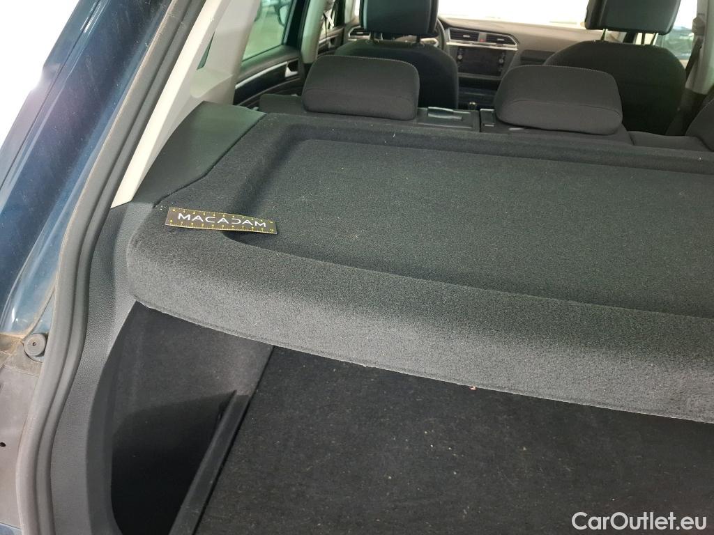  Volkswagen  Tiguan VOLKSWAGEN  / 2020 / 5P / SUV 2.0 TDI 150 DSG7 Life Business #23