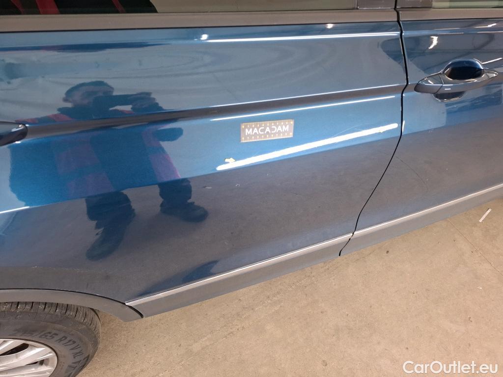  Volkswagen  Tiguan VOLKSWAGEN  / 2020 / 5P / SUV 2.0 TDI 150 DSG7 Life Business #38