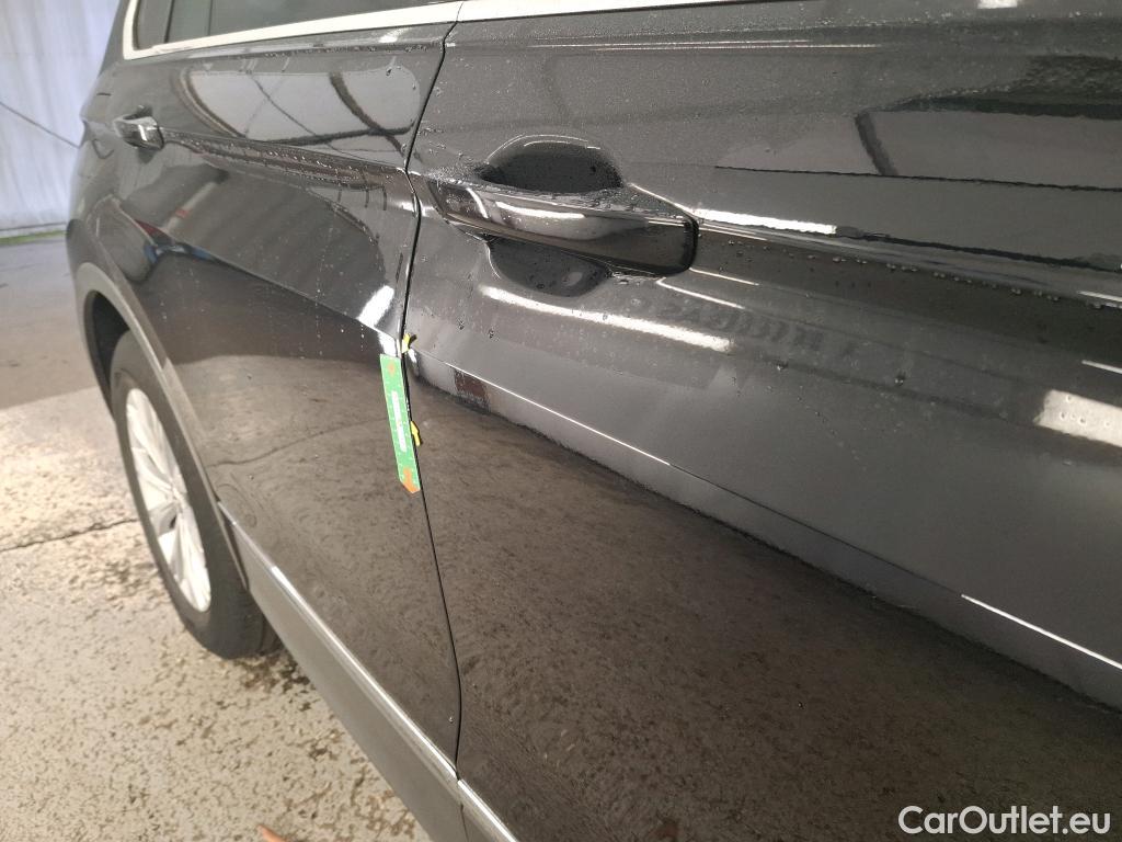  Volkswagen  Tiguan VOLKSWAGEN  5p SUV 2.0 TDI 150 BVM6 Confortline Business #12