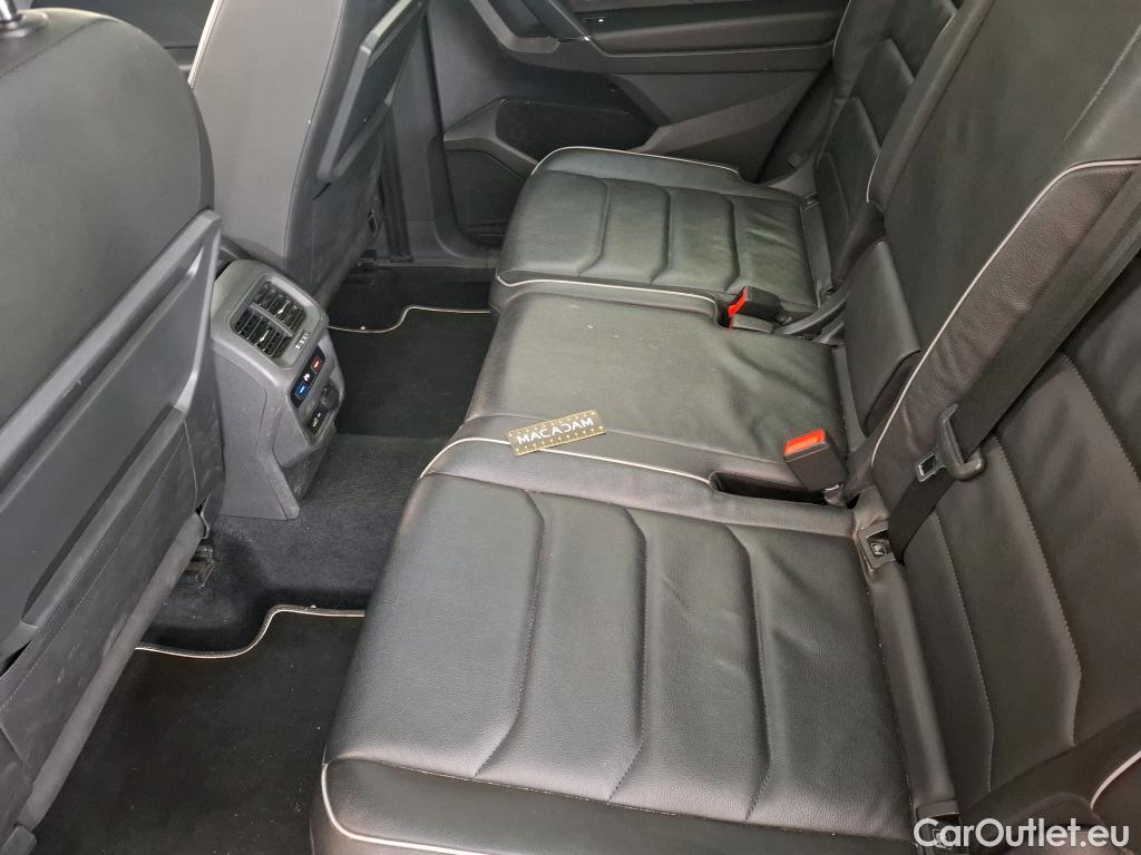  Volkswagen  Tiguan VOLKSWAGEN  Allspace / 2017 / 5P / SUV 2.0 TDI 150 DSG7 Carat Exclusive #28