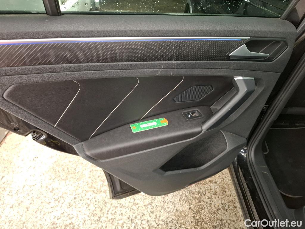  Volkswagen  Tiguan VOLKSWAGEN  / 2020 / 5P / SUV 2.0 TDI 150 DSG7 R-Line #23
