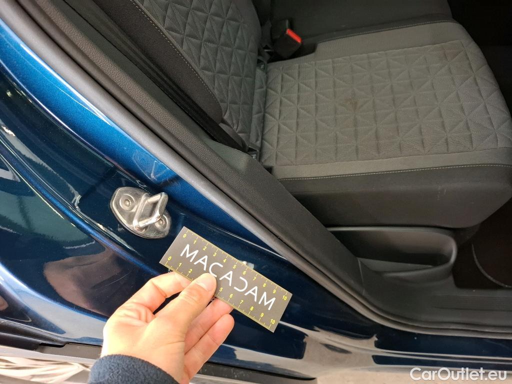  Volkswagen  Tiguan VOLKSWAGEN  / 2020 / 5P / SUV 2.0 TDI 150 DSG7 Life Business #1