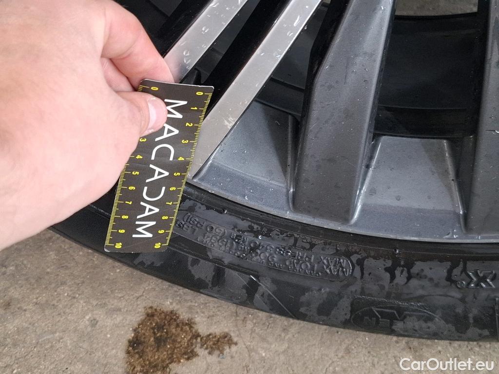  Volkswagen  Tiguan VOLKSWAGEN  Allspace / 2017 / 5P / SUV 2.0 TDI 150 DSG7 Carat Exclusive #8