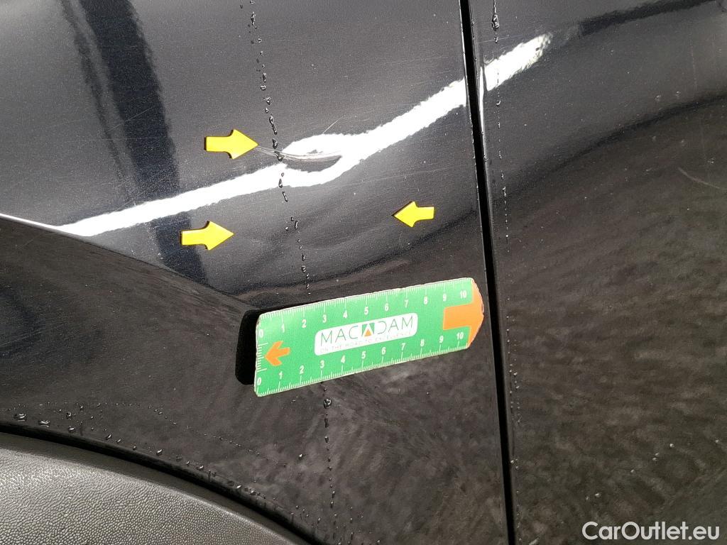  Volkswagen  Tiguan VOLKSWAGEN  / 2020 / 5P / SUV 2.0 TDI 150 DSG7 R-Line #9