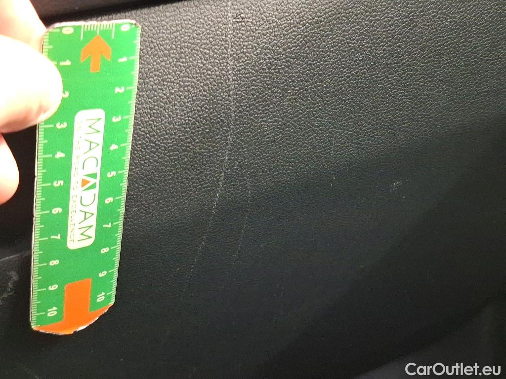  Volkswagen  Tiguan VOLKSWAGEN  / 2020 / 5P / SUV 2.0 TDI 150 DSG7 R-Line #22