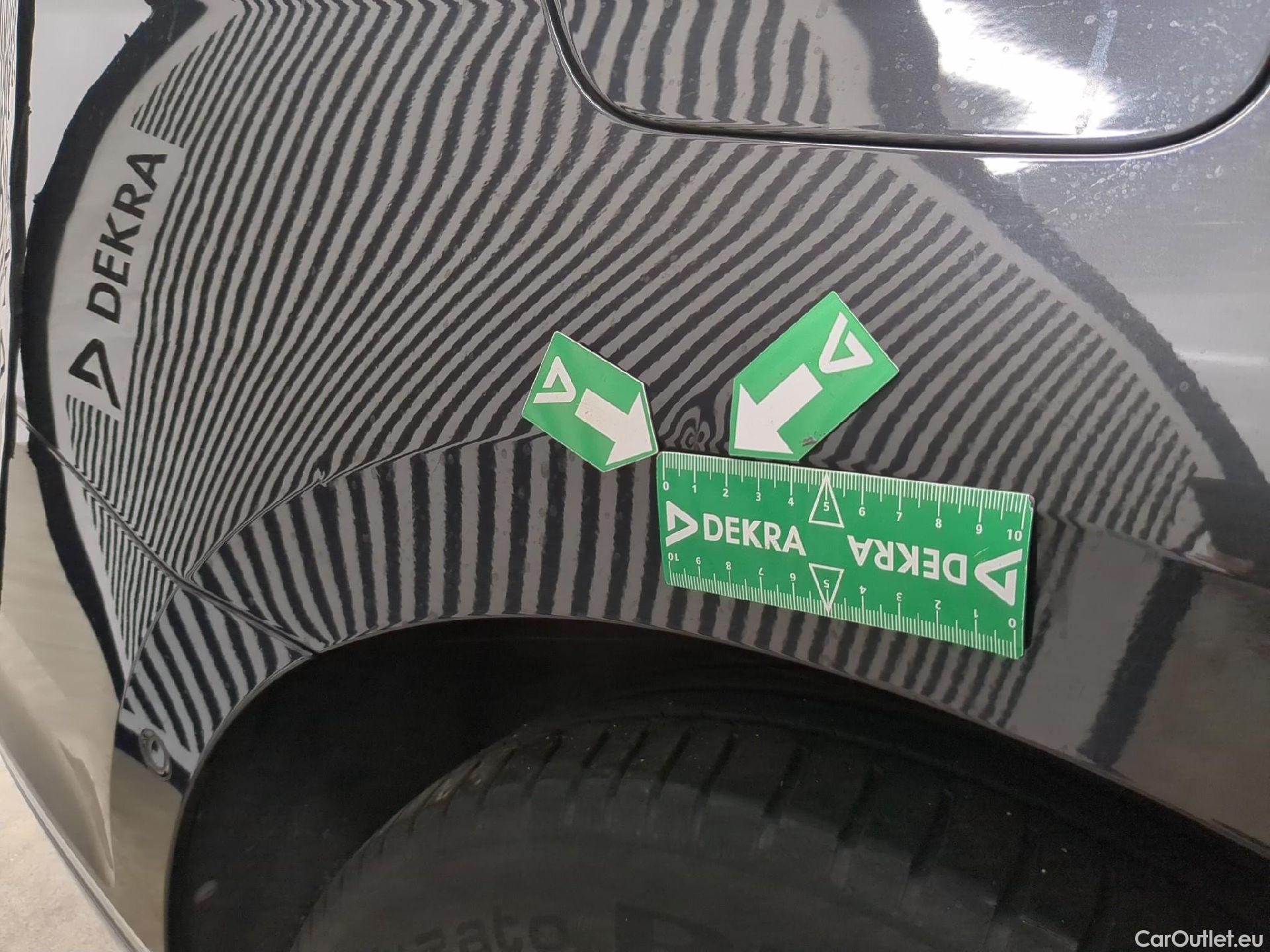  Volkswagen  Passat VOLKSWAGEN  SW / 2019 / 5P / Break 2.0 TDI 150 SCR DSG7 SW LOUNGE #8