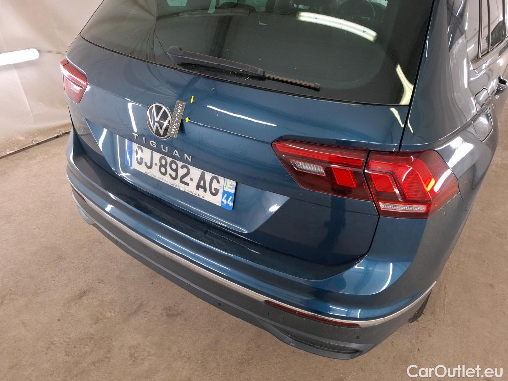  Volkswagen  Tiguan VOLKSWAGEN  / 2020 / 5P / SUV 2.0 TDI 150 DSG7 Life Business #17