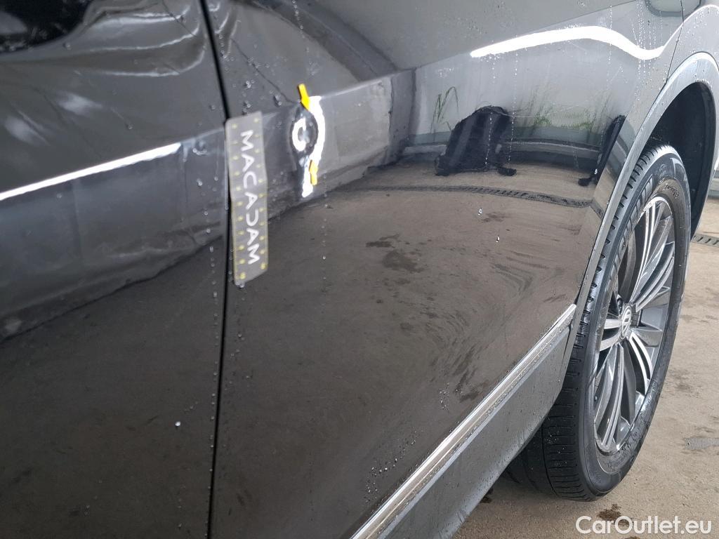  Volkswagen  Tiguan VOLKSWAGEN  Allspace / 2017 / 5P / SUV 2.0 TDI 150 DSG7 Carat Exclusive #22