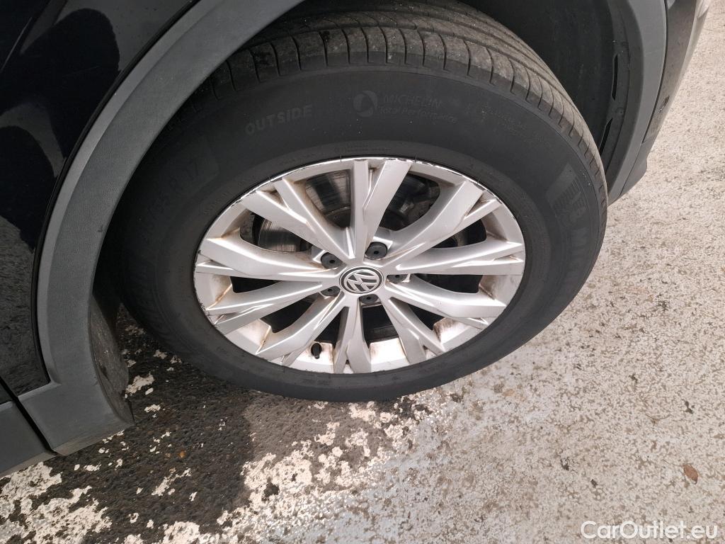  Volkswagen  Tiguan VOLKSWAGEN  5p SUV 2.0 TDI 150 BVM6 Confortline Business #21