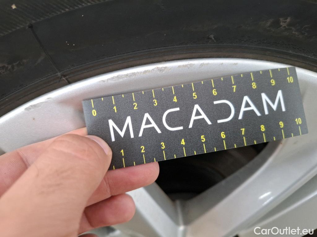  Toyota  Corolla TOYOTA  Touring Sports / 2018 / 5P / Break Hybride 122h Dynamic Business #46