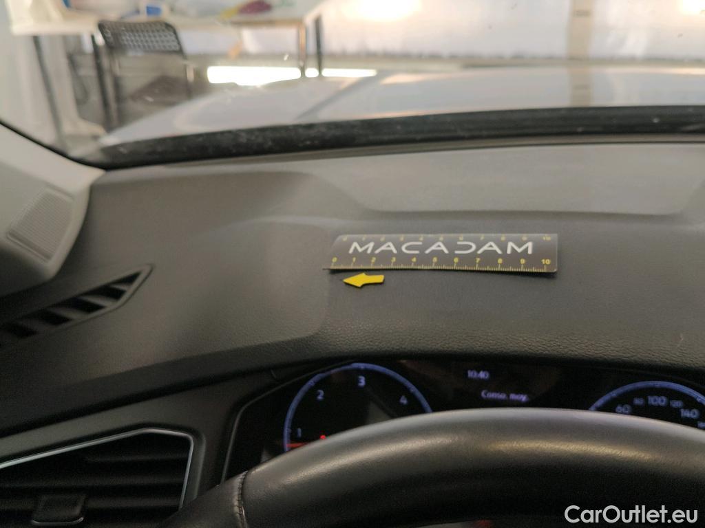  Volkswagen  T-ROC VOLKSWAGEN  / 2017 / 5P / SUV 2.0 TDI 115 LOUNGE BUS #1