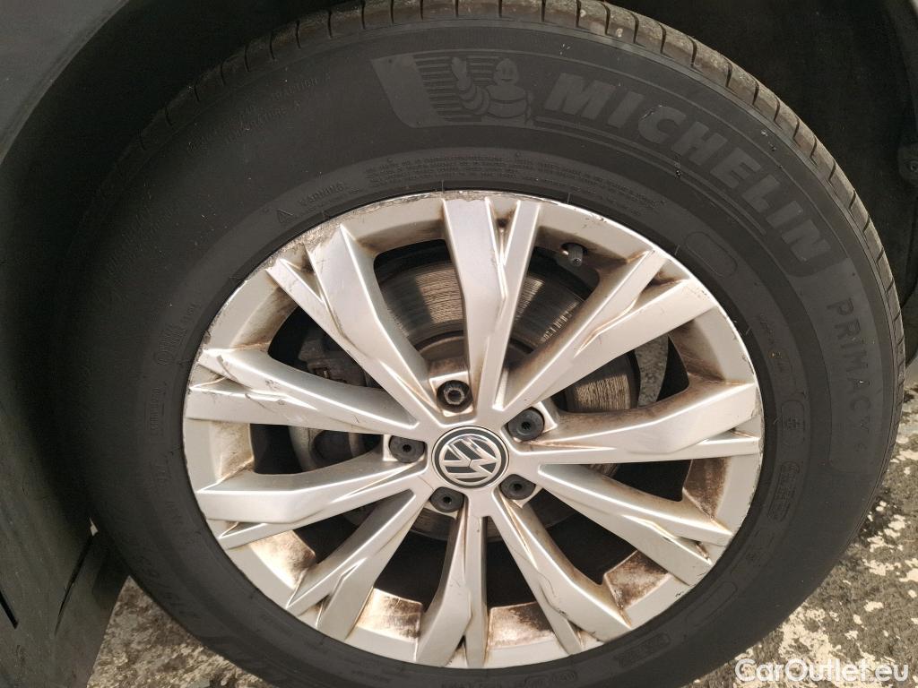  Volkswagen  Tiguan VOLKSWAGEN  5p SUV 2.0 TDI 150 BVM6 Confortline Business #1