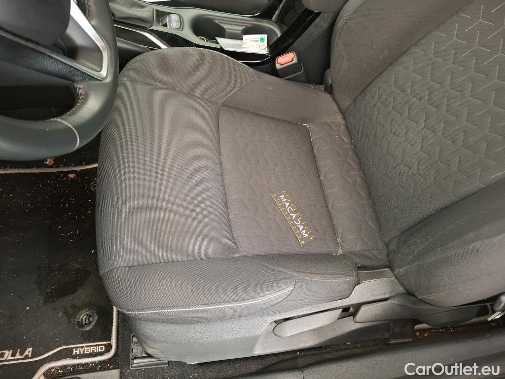  Toyota  Corolla TOYOTA  Touring Sports / 2018 / 5P / Break Hybride 122h Dynamic Business #62