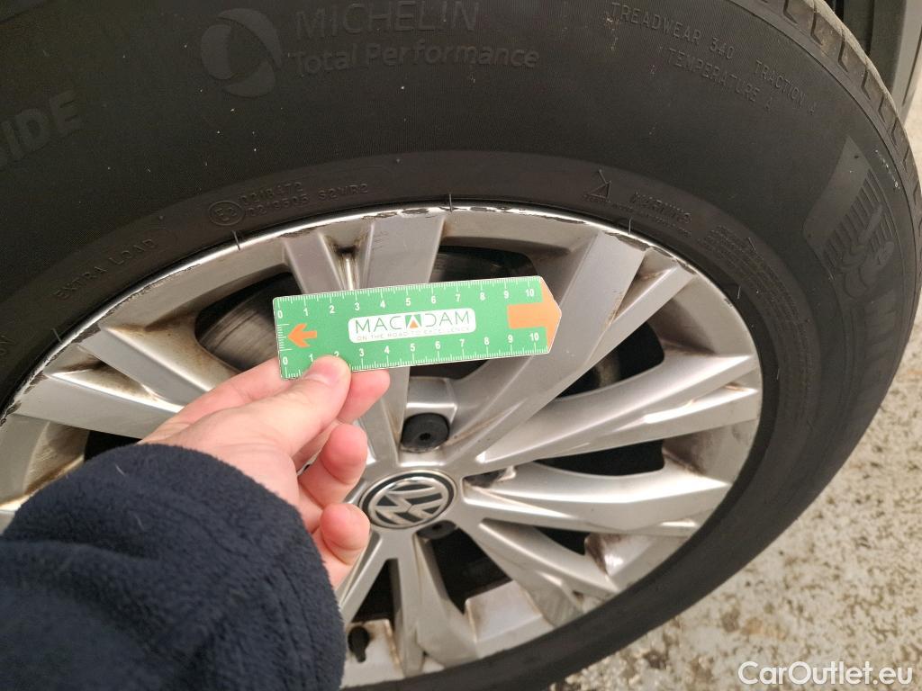  Volkswagen  Tiguan VOLKSWAGEN  5p SUV 2.0 TDI 150 BVM6 Confortline Business #23