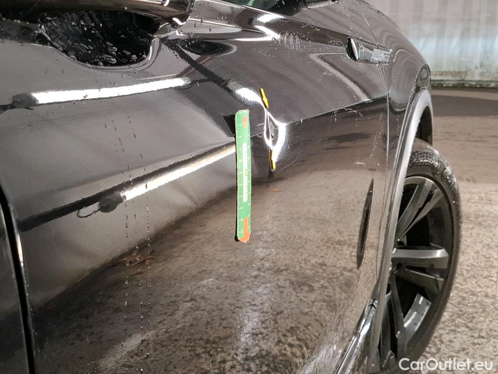  Volkswagen  Tiguan VOLKSWAGEN  / 2020 / 5P / SUV 2.0 TDI 150 DSG7 R-Line #11