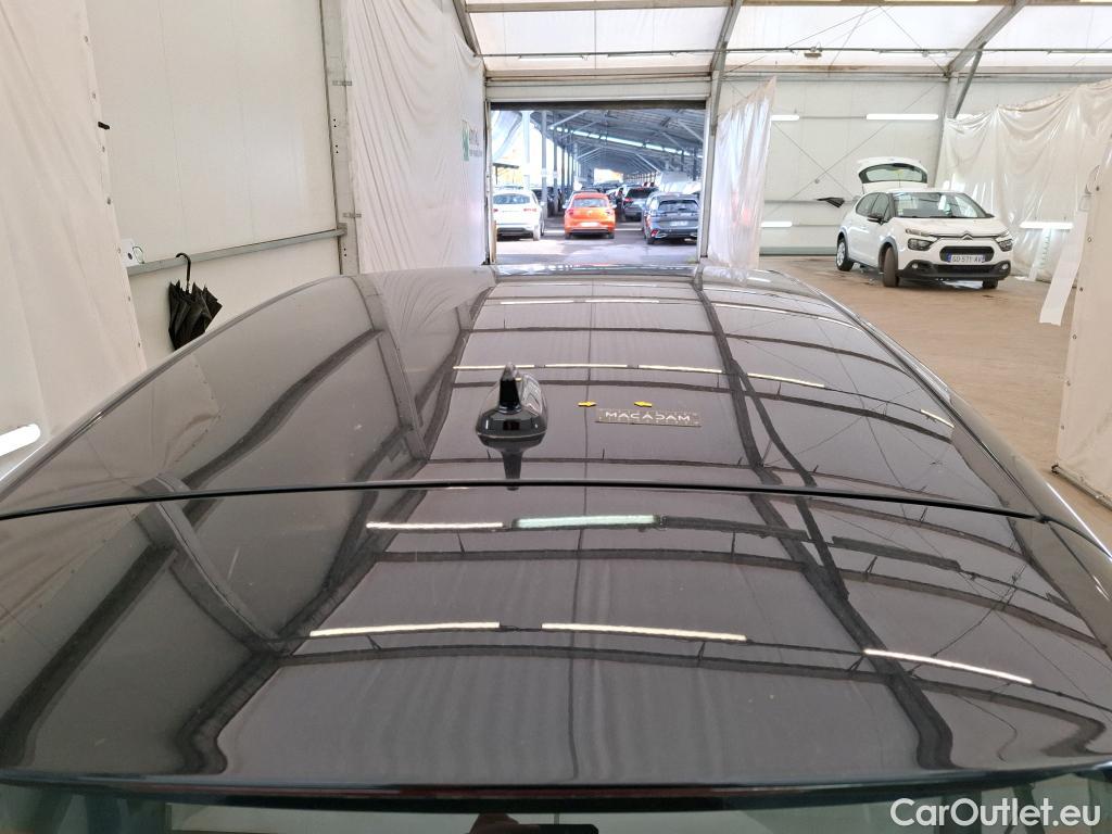  Volkswagen  Golf  VOLKSWAGEN / 2020 / 5P / Berline 1.0 eTSI OPF 110 DSG7 Life Business 1st #11