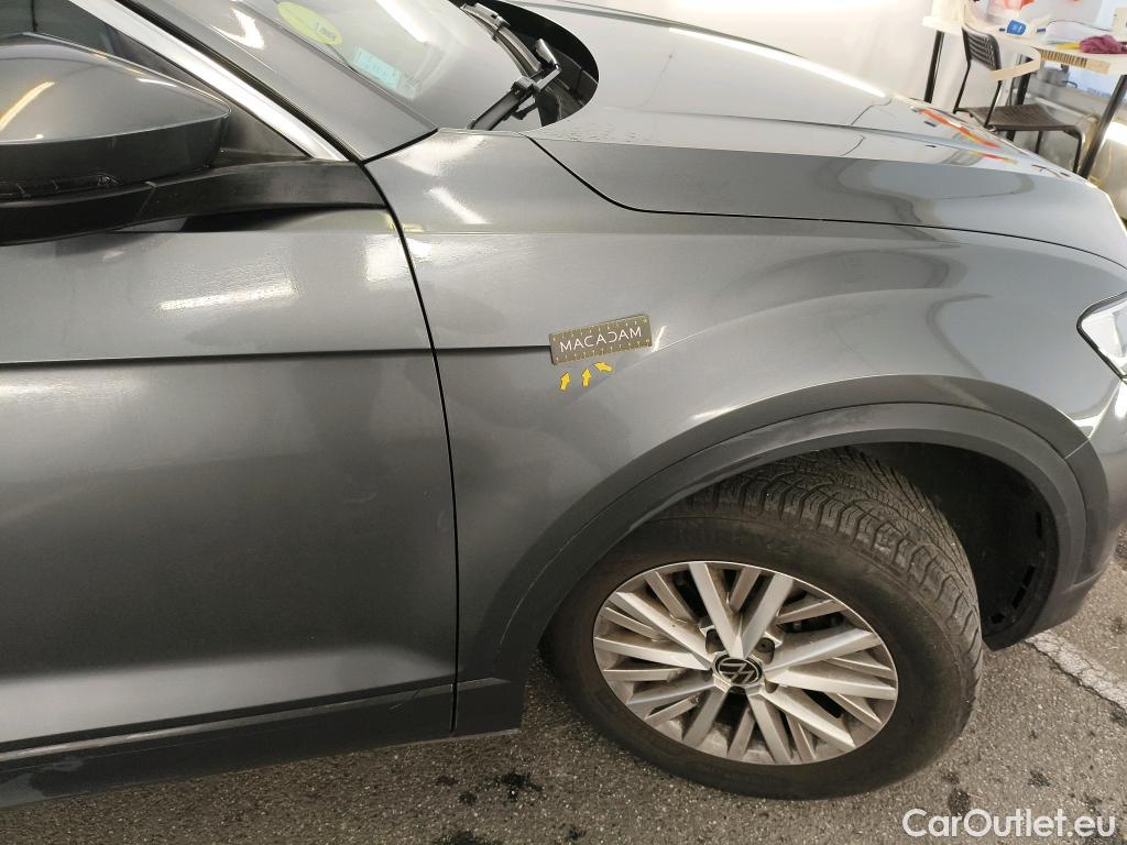  Volkswagen  T-ROC VOLKSWAGEN  / 2017 / 5P / SUV 2.0 TDI 115 LOUNGE BUS #8