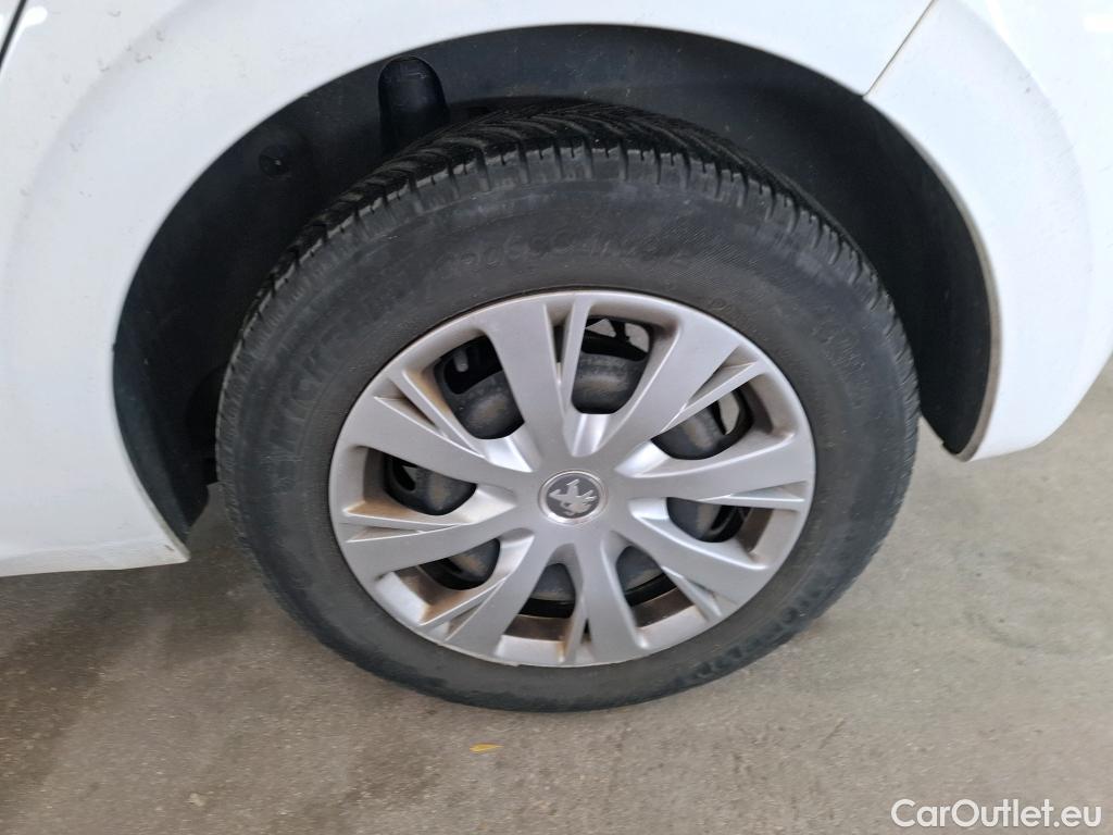  Peugeot  208  Affaire Premium Pack 1.5 HDi 100CV BVM5 E6dT #28