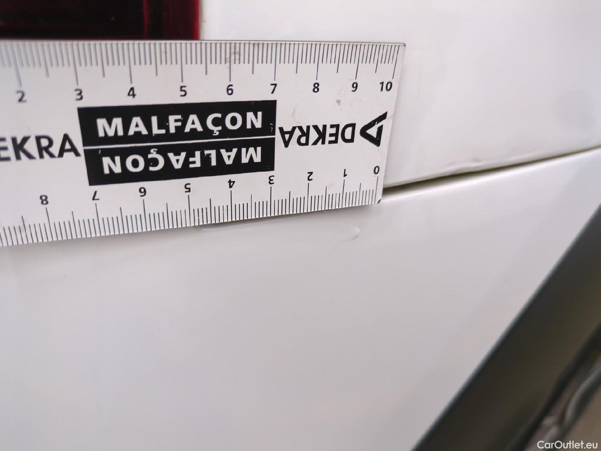  Citroen  C4 Cactus  Feel Nav Société 1.5 BlueHDI 120CV BVA6 E6dT #97