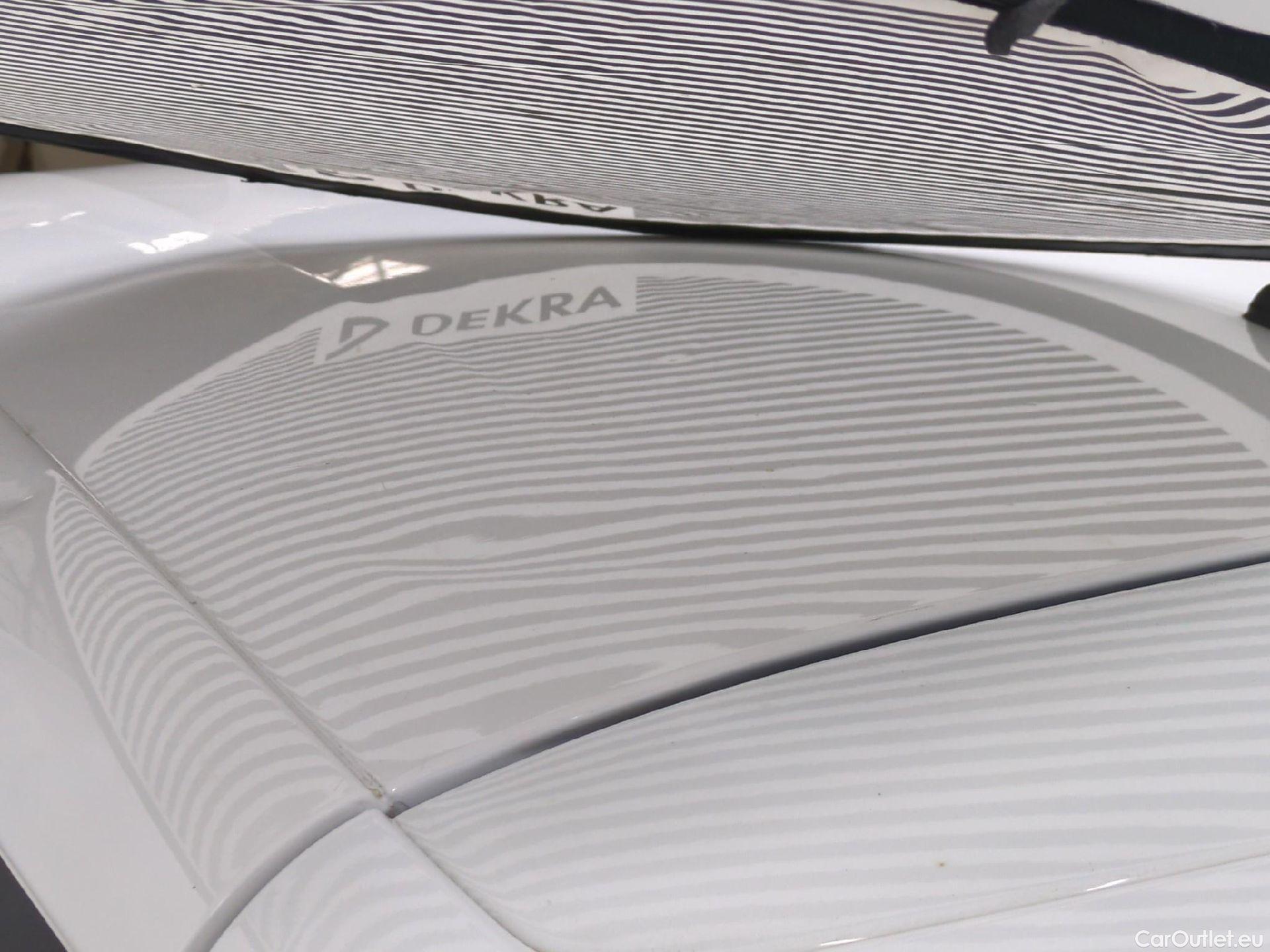  Citroen  C4 Cactus  Feel Nav Société 1.5 BlueHDI 120CV BVA6 E6dT #33