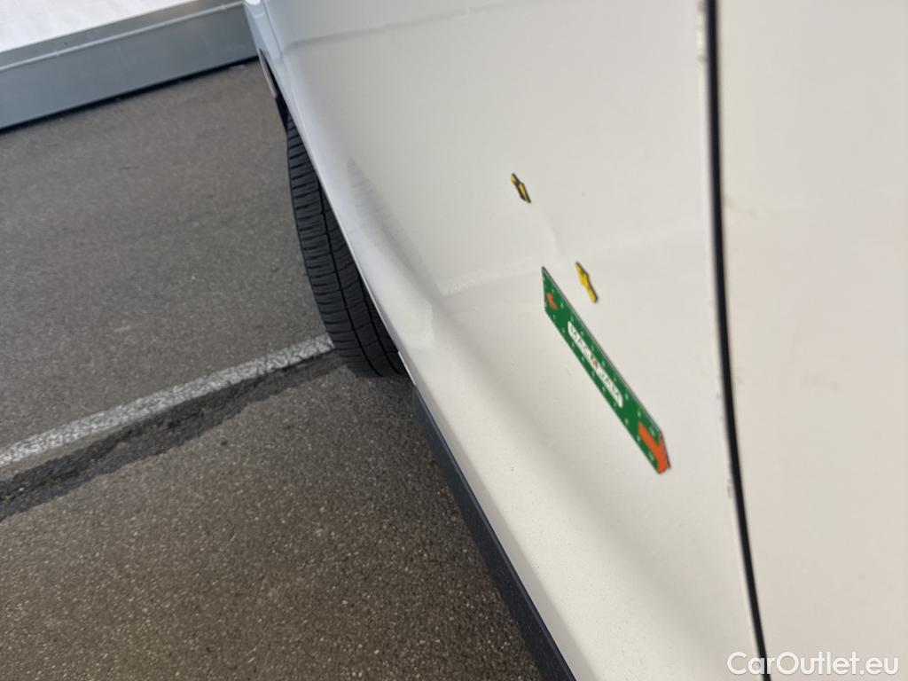  Opel  Vivaro OPEL  / 2019 / 4P / Fourgon tôlé 1.5 Diesel 120 L2 PACK BUSINESS #29