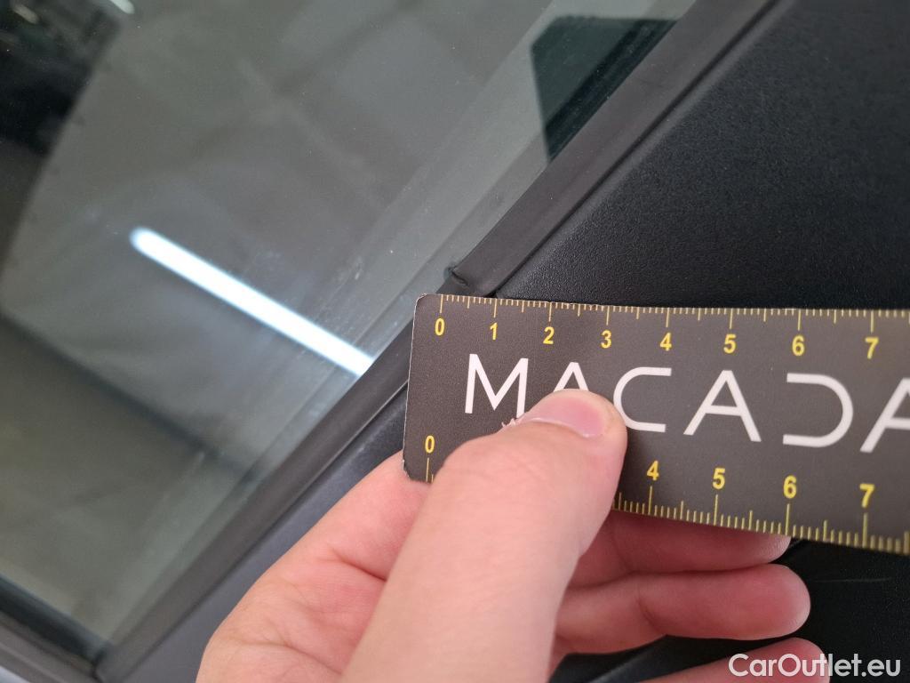  Peugeot  208  Premium 1.5 HDi 100CV BVM6 E6d #18