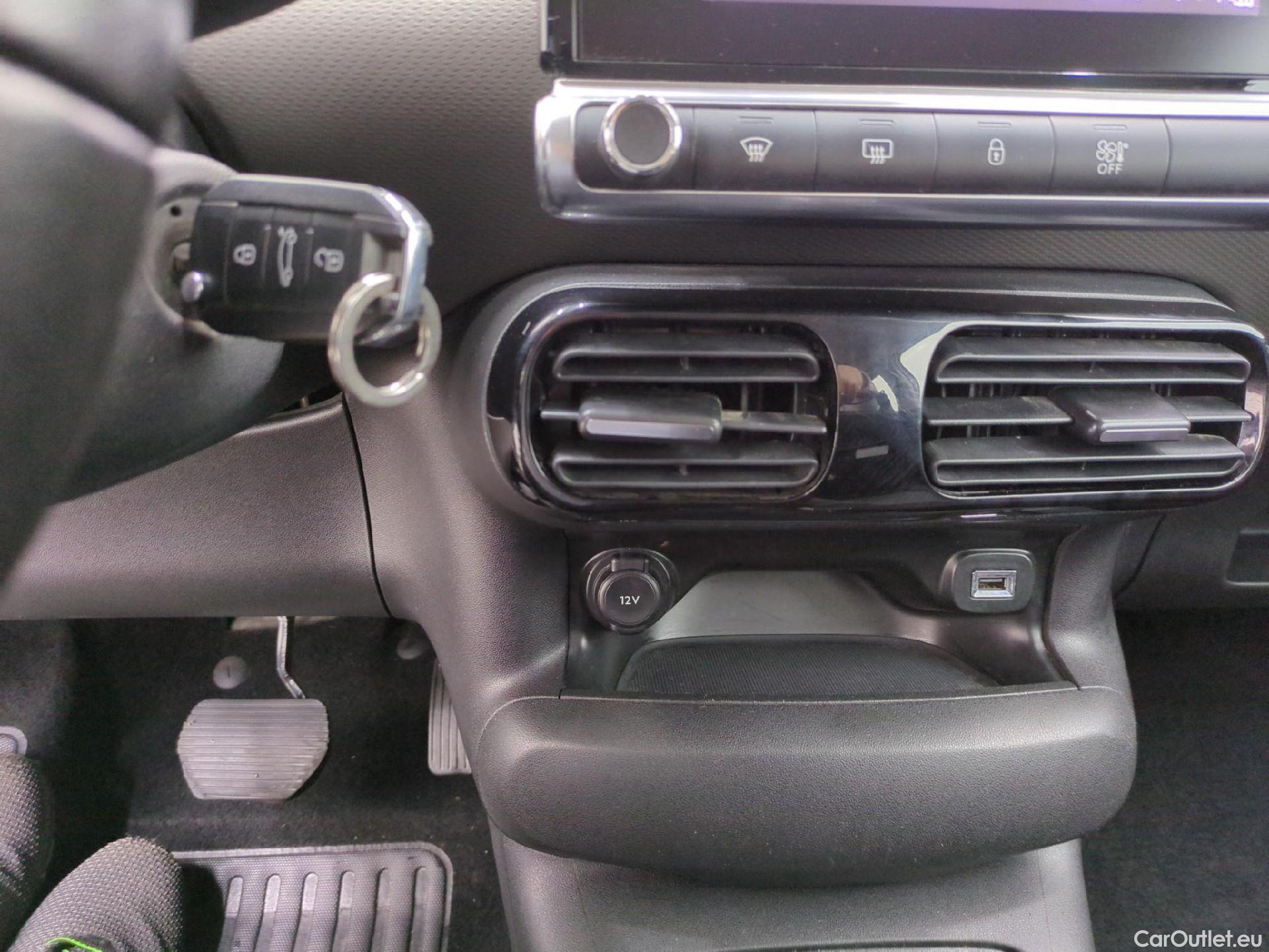  Citroen  C4 Cactus  Feel Nav Société 1.5 BlueHDI 120CV BVA6 E6dT #1