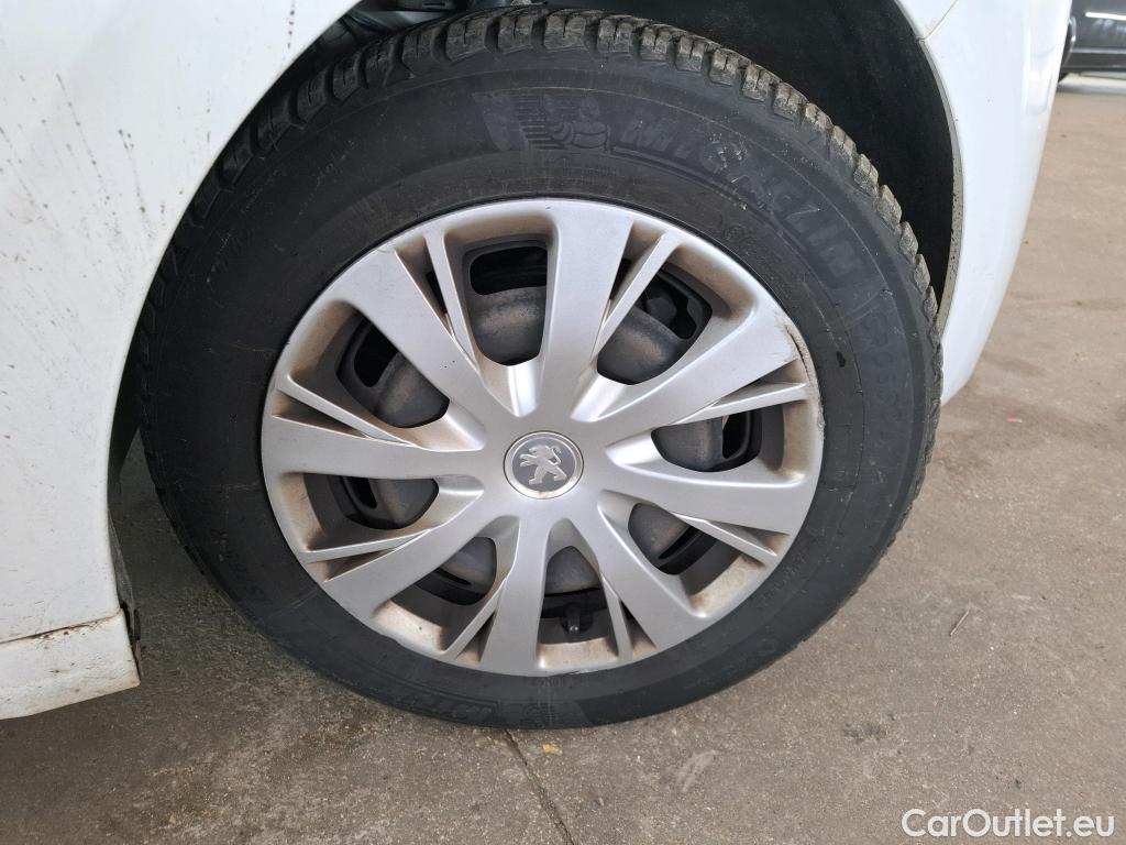  Peugeot  208  Affaire Premium Pack 1.5 HDi 100CV BVM5 E6dT #32