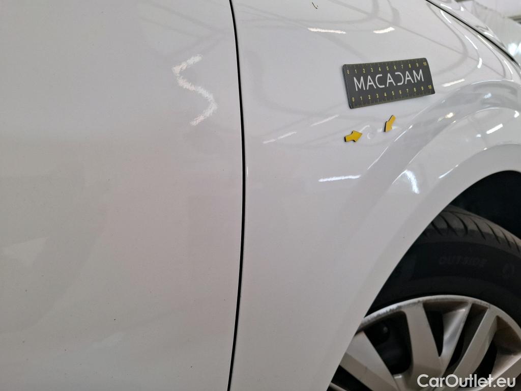  Peugeot  208  Premium 1.5 HDi 100CV BVM6 E6d #33