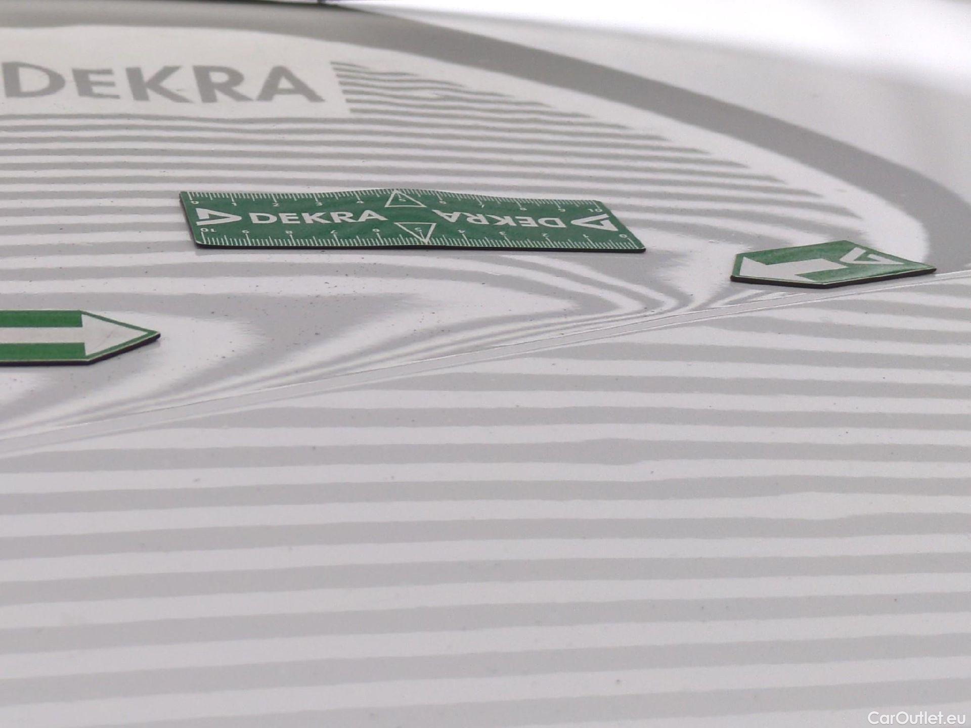  Citroen  C4 Cactus  Feel Nav Société 1.5 BlueHDI 120CV BVA6 E6dT #24