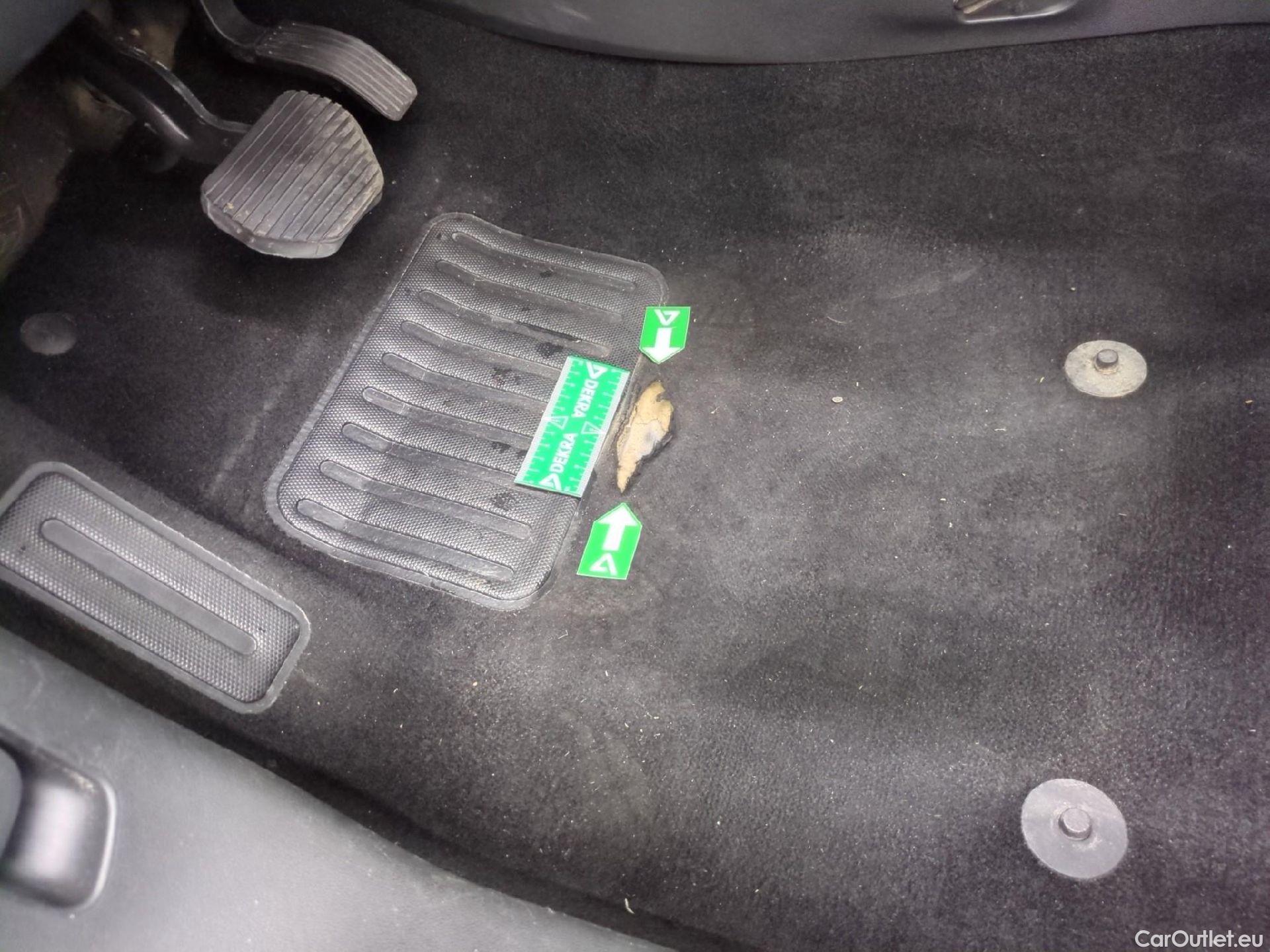  Citroen  C4 Cactus  Feel Nav Société 1.5 BlueHDI 120CV BVA6 E6dT #8