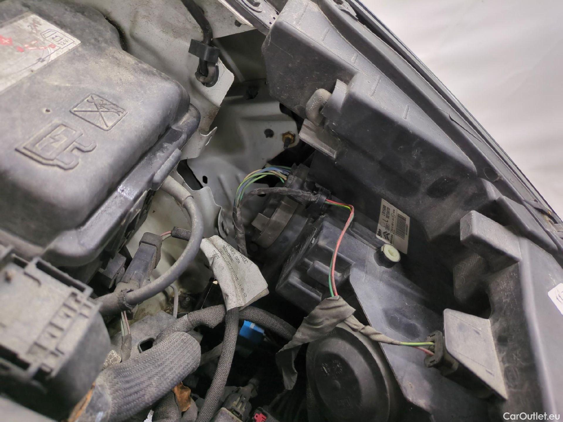  Citroen  C4 Cactus  Feel Nav Société 1.5 BlueHDI 120CV BVA6 E6dT #81