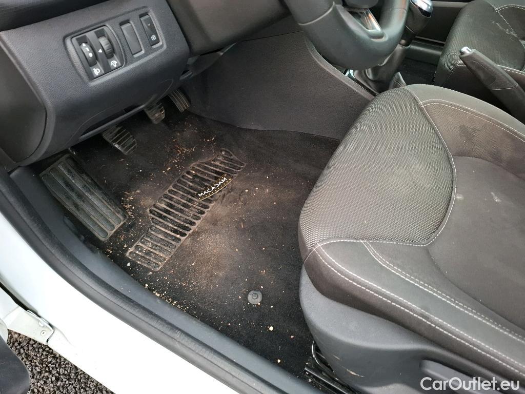  Renault  Clio  IV Air MediaNav 1.5 dCi 75CV BVM5 E6 #1