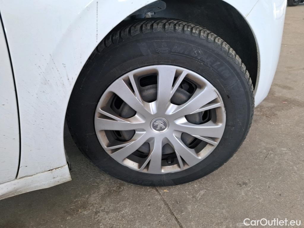  Peugeot  208  Affaire Premium Pack 1.5 HDi 100CV BVM5 E6dT #31