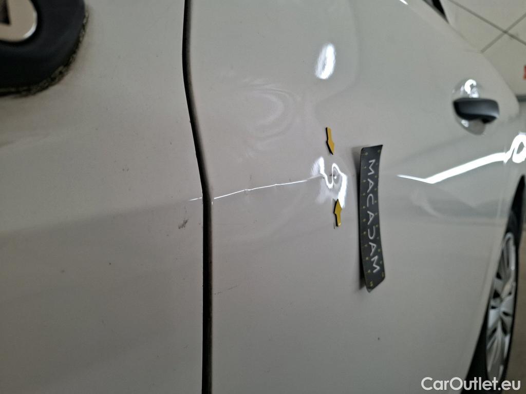  Peugeot  208  Premium 1.5 HDi 100CV BVM6 E6d #29