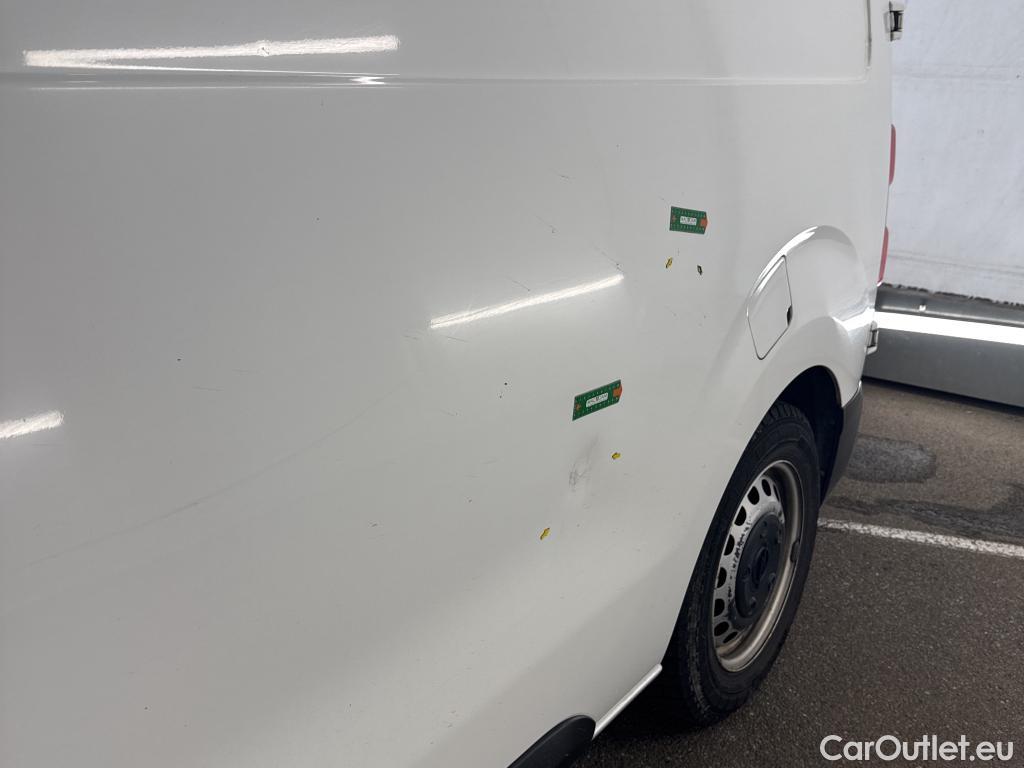  Opel  Vivaro OPEL  / 2019 / 4P / Fourgon tôlé 1.5 Diesel 120 L2 PACK BUSINESS #1