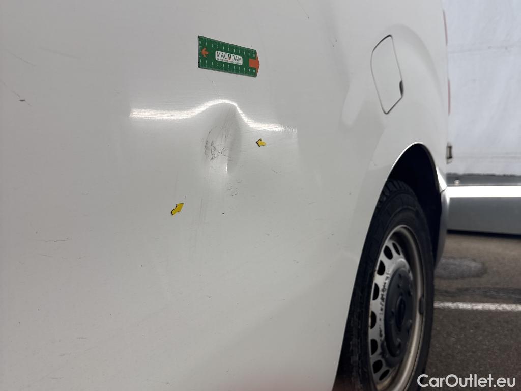  Opel  Vivaro OPEL  / 2019 / 4P / Fourgon tôlé 1.5 Diesel 120 L2 PACK BUSINESS #3