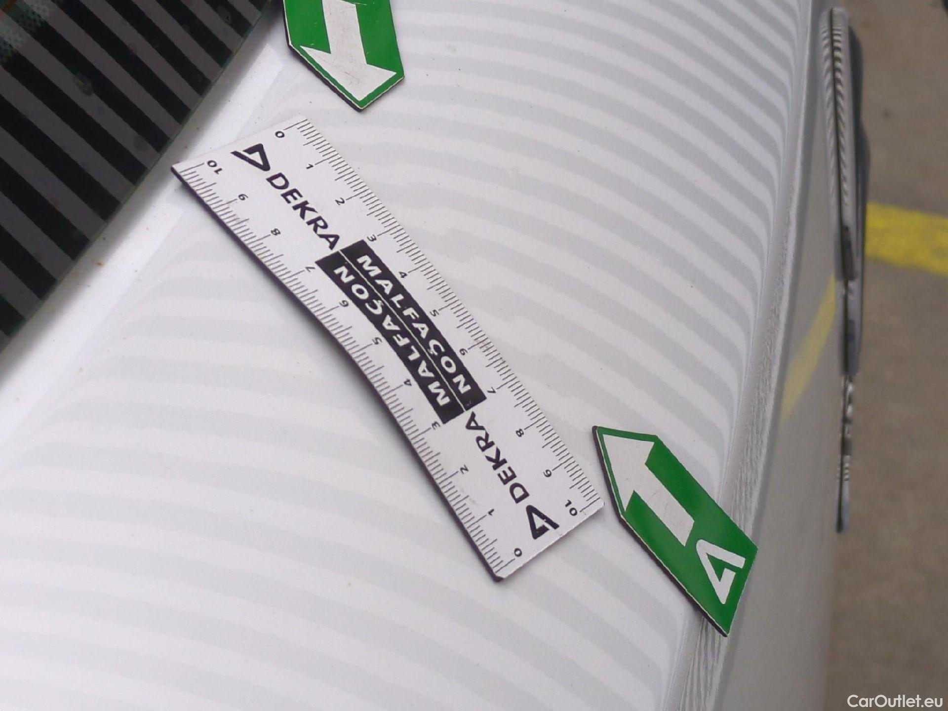  Citroen  C4 Cactus  Feel Nav Société 1.5 BlueHDI 120CV BVA6 E6dT #90