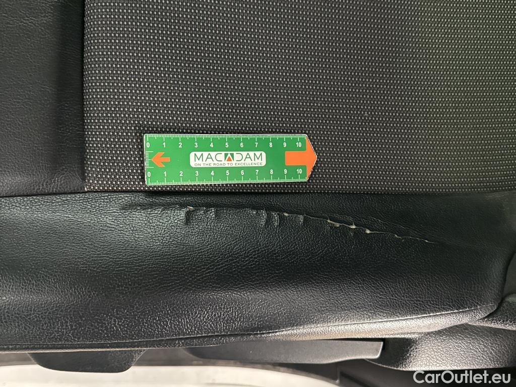  Opel  Vivaro OPEL  / 2019 / 4P / Fourgon tôlé 1.5 Diesel 120 L2 PACK BUSINESS #22