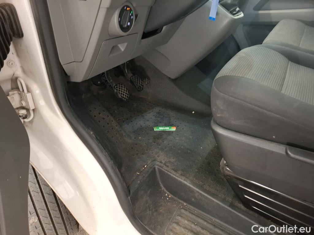  Volkswagen  Transporter VOLKSWAGEN  / 2019 / 4P / Fourgon tôlé 2.0 TDi 110 L1H1 Business #25