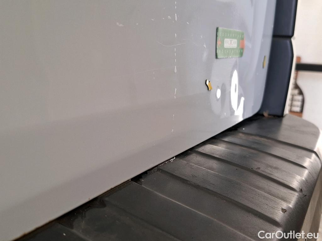  Renault  Trafic  / 2019 / 4P / Fourgon tole NV CA GCF L1H1 1200 dCi 120 S&S 6 PLACES #12